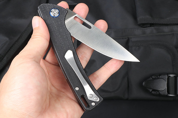 No logo D2 fast opening folding knife with axis UD407745