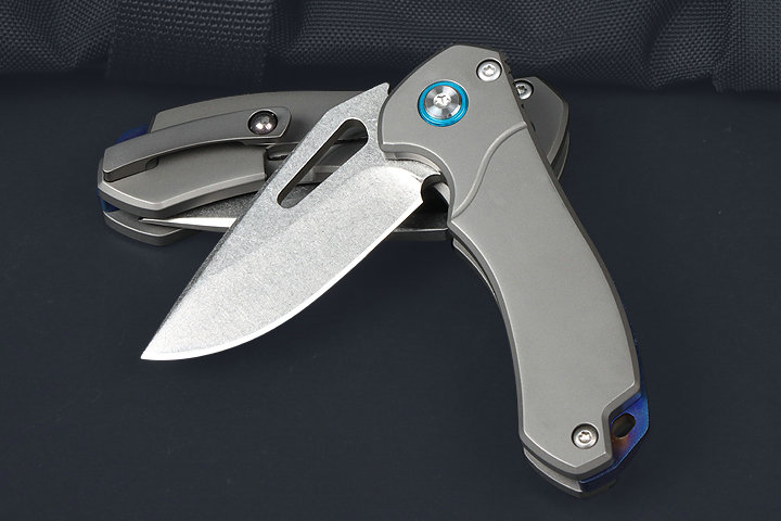 Blue eyes D2 blade Titanium  handle pocket knife UD407749