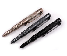 Three-color anti-wolf pen self-defense tactical pen UD404451