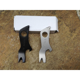 7 in 1 outdoor EDC tool multi mini bottle opener keychain knife UD52012